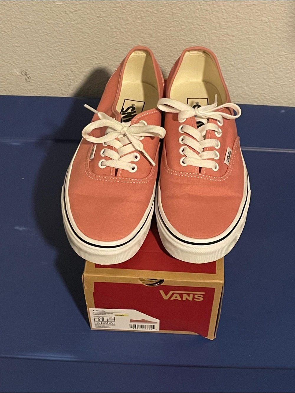 Vans Authentic Low-Top Sneakers in Coral Pink